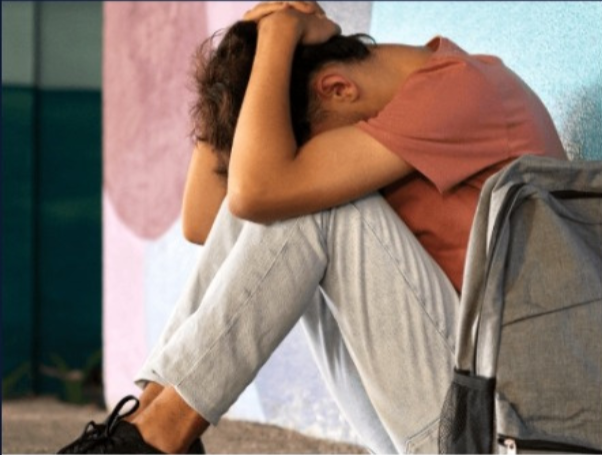 Pessoa confusa e preocupada